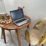 Sunny Studio With Parking And Private Entrance