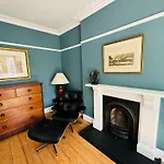 A Gorgeous Edwardian Home In City Centre