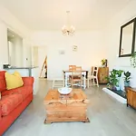 Manilla 3 Bedroom Top Floor Flat