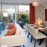 Deluxe Townhouse Next To Cabot Circus