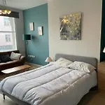 Wonderful 3 Bed In Old Market