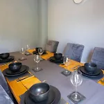 Stylish 3Br House - Free Parking - Fast Wi-Fi - Central