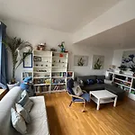 Stunning City Centre 4 Bedroom Penthouse - 2 Car Parking Spaces