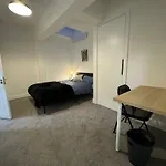 Stylish 3-Bedroom Apartment