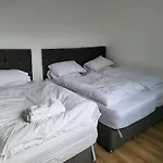 Aspire 1 Bedroom, 3 Single Beds