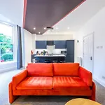 Unique Silverstone With Free Parking By Prescott Apartments