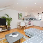 The Old Wire Factory - 2 Bed, Close To City Centre, Fast Wifi, Comfortable Home From Home