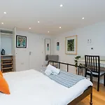 The Old Wire Factory - 2 Bed, Close To City Centre, Fast Wifi, Comfortable Home From Home