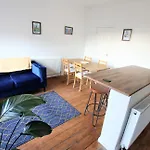 Contemporary Home In Friendly Easton, Free Parking