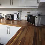 Cozy Room By Gloucester Road
