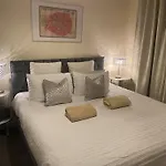 & Cosy Apartment In The Heart Of Stokes Croft