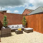 Home Designed For Contractors And Families