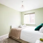 Home Designed For Contractors And Families