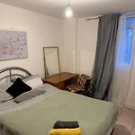 Lillymead Apartment