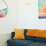 Lovely Salisbury 1 Bedroom Flat
