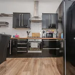 Stylish 91Sqm Victoria 2 Bedroom Apartment