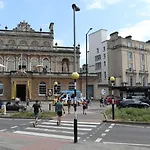 Westbourne Place Rooms - By Clifton Short Lets