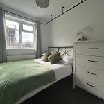 31 Canal Apartments, Roof Top Terrace, Temple Meads