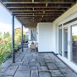 Beautiful Cotham Garden Flat 2 Bedroom