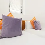 Bright And Modern 3Br Flat For 8 Guests