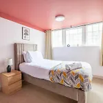 Cosy Medway With Free Parking By Prescott Apartments