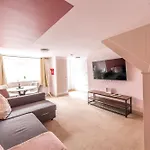 Cosy Medway With Free Parking By Prescott Apartments