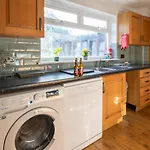 Stockwood House By Cliftonvalley Apartments