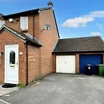 Winsbury Way 3 Bedroom Long Stays