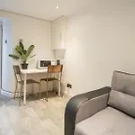 The St Marks One Bed Studio Sleeps1 Wifi -Free Parking