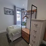 Southmead Place By Cliftonvalley Apartments