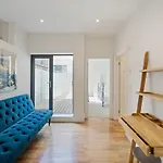 Large Luxury City Centre Flat With Balcony