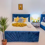 Central 4 Bedroom Luxury Home By Altoluxoexperience Short Lets & Serviced Accommodation With Free Wifi & Parking