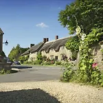 Lord Poulett Arms