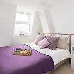 Flat 5 Marlborough House