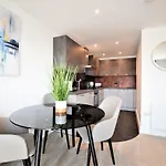 Brunel Loft Apartments - Ya