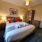 Perry House, Long Ashton, Bristol By Cliftonvalley Apartments