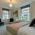 31 Meridian Place