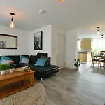 15 Pennant Place