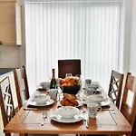 15 Pennant Place