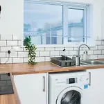 Mycityhaven The Kingsweston - Flexible Home Sleeps 7