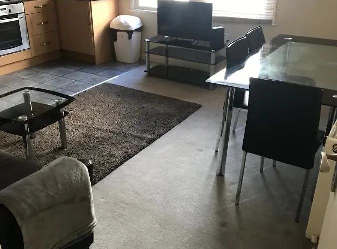 Cosy One Bedroom Apartment Near Stoke Croft!! Bristol Central!!