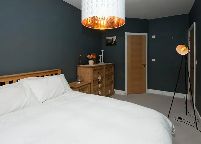 Fantastic 2 Bedroom City Centre Apartment