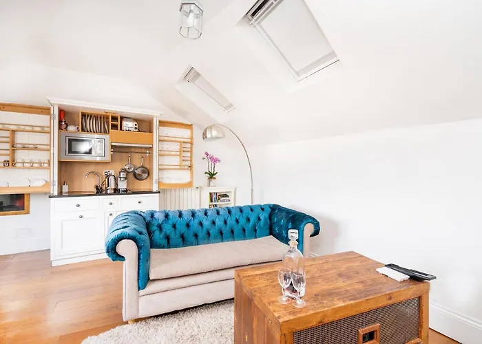 Berkeley Suites