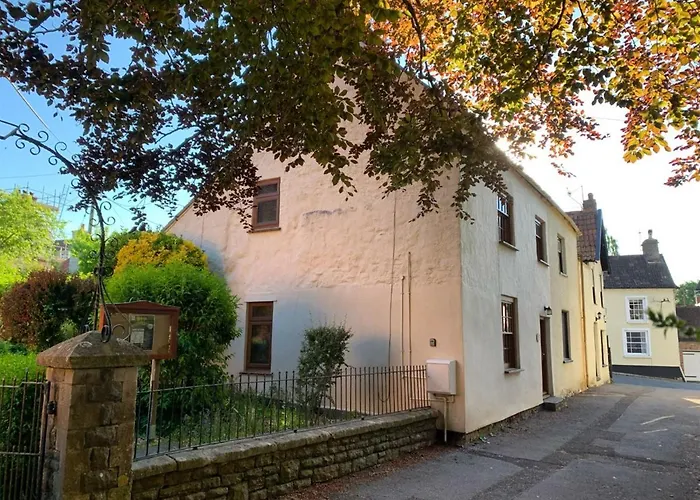 Redwood Cottage