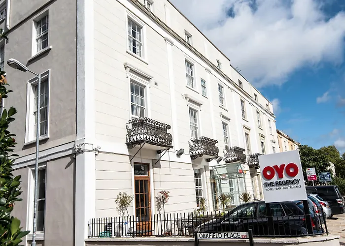 Oyo The Regency, Clifton Bristol