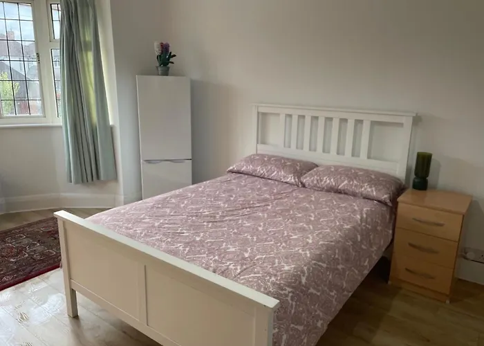 Double Bedroom With En Suite