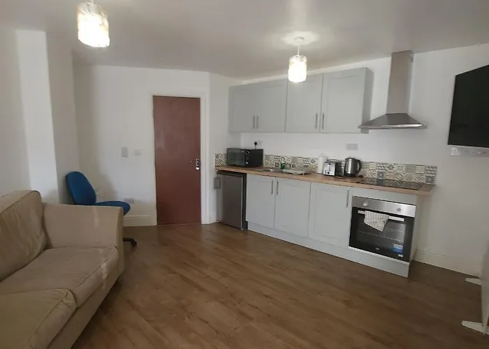 Lovely 1 Bedroom Apartment