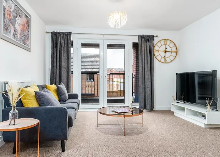 Fortified Luxury Apartment With Balcony And Free Parking