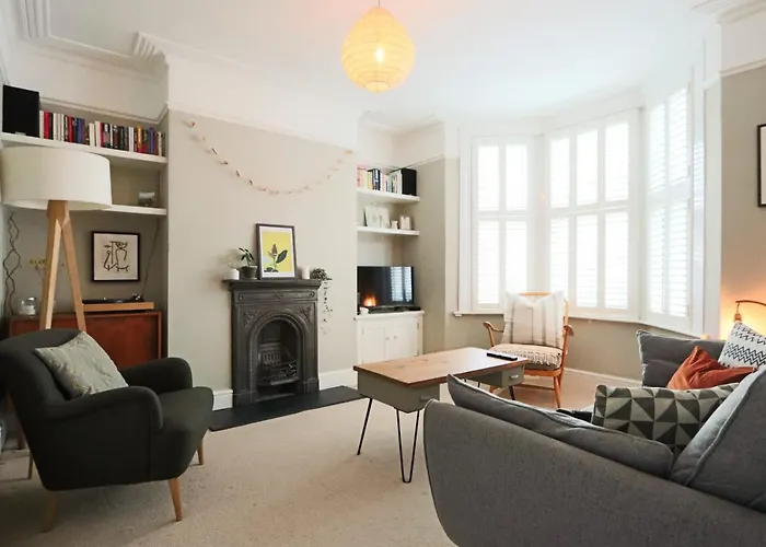 Dunford Road 2 Bedroom House