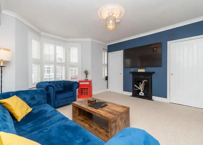 Modern Maisonette In Vibrant Bristol, Free Parking